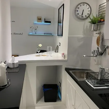 White Apartman *