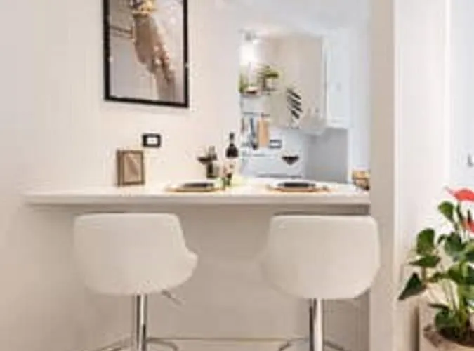 White * Флоренция