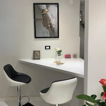 White Апартаменты *